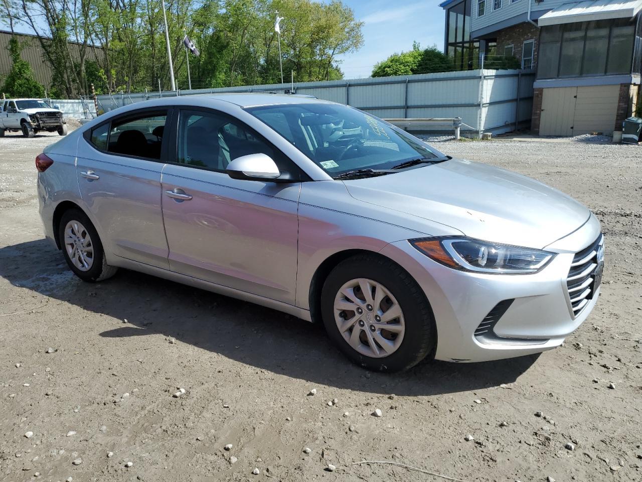 2018 HYUNDAI ELANTRA SE - Фото 4