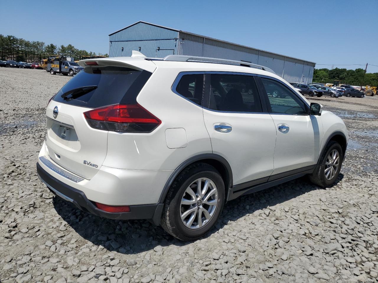 2018 NISSAN ROGUE S - Фото 3