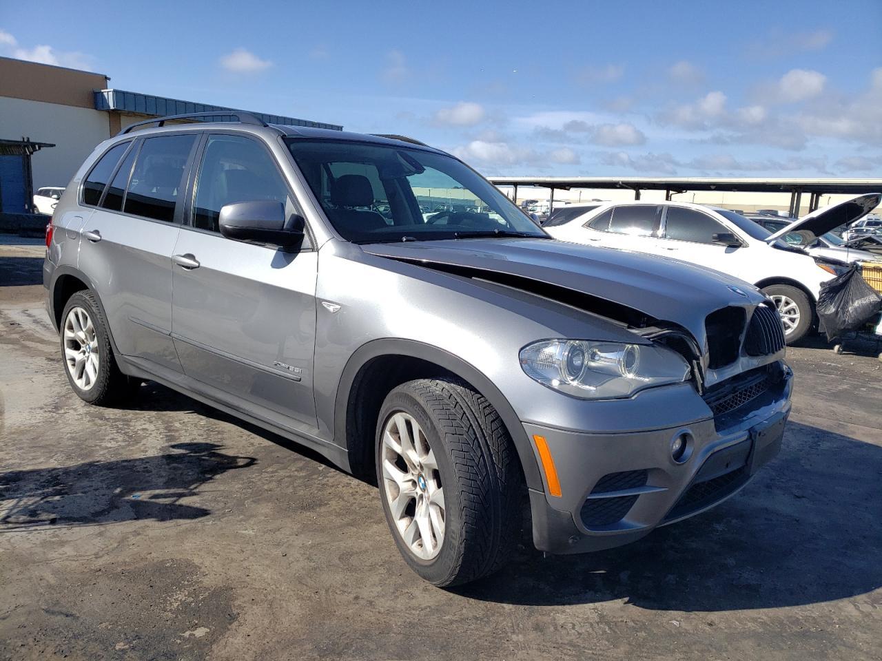 2013 BMW X5 XDRIVE3 - Фото 4