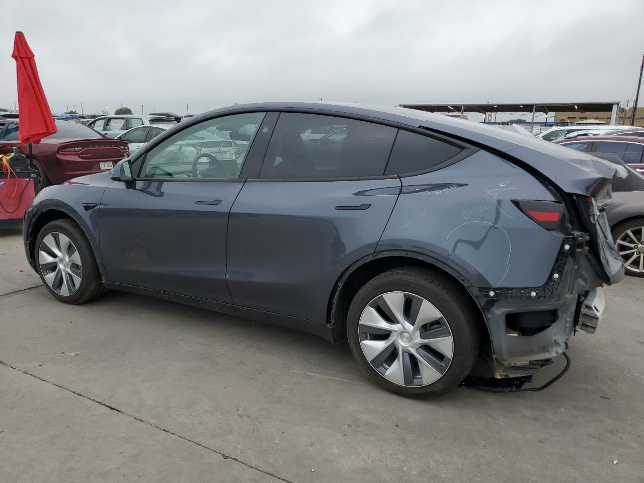2023 TESLA MODEL Y - Image 2