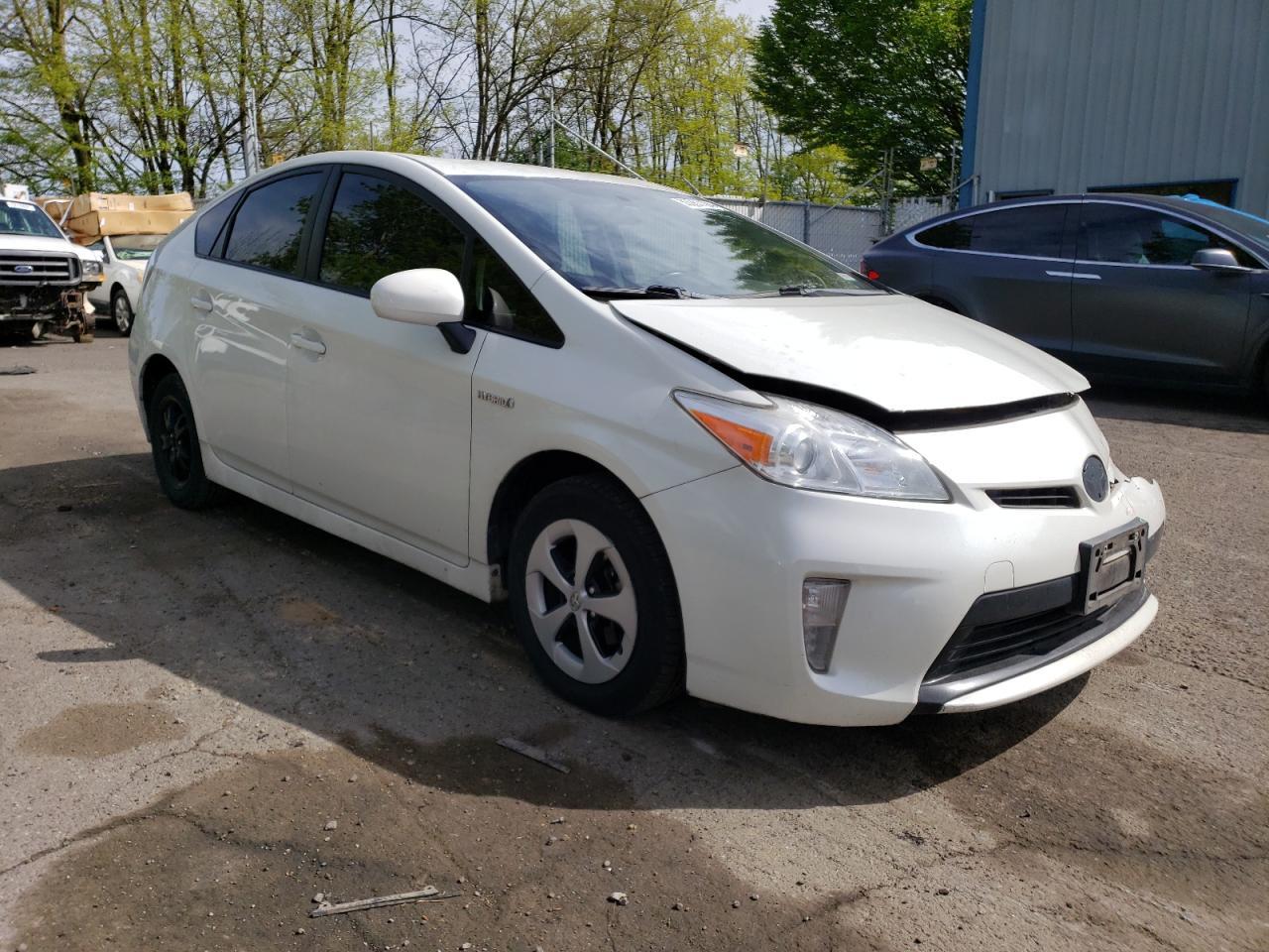 2015 TOYOTA PRIUS - Фото 4