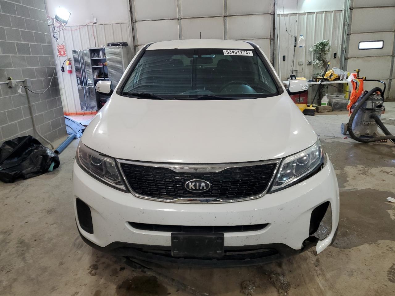 2015 KIA SORENTO LX - Фото 5