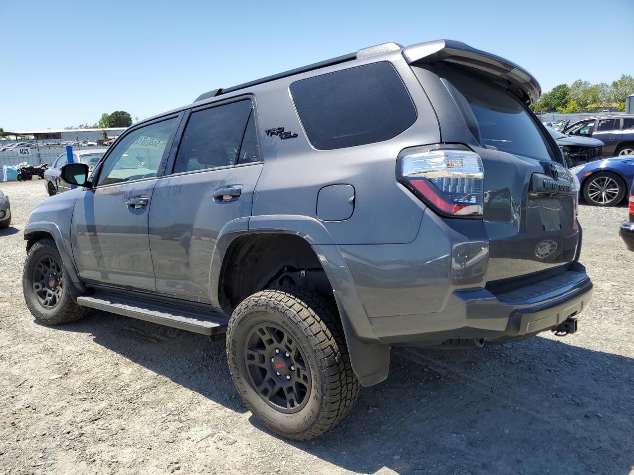 2022 TOYOTA 4RUNNER SR - Image 2
