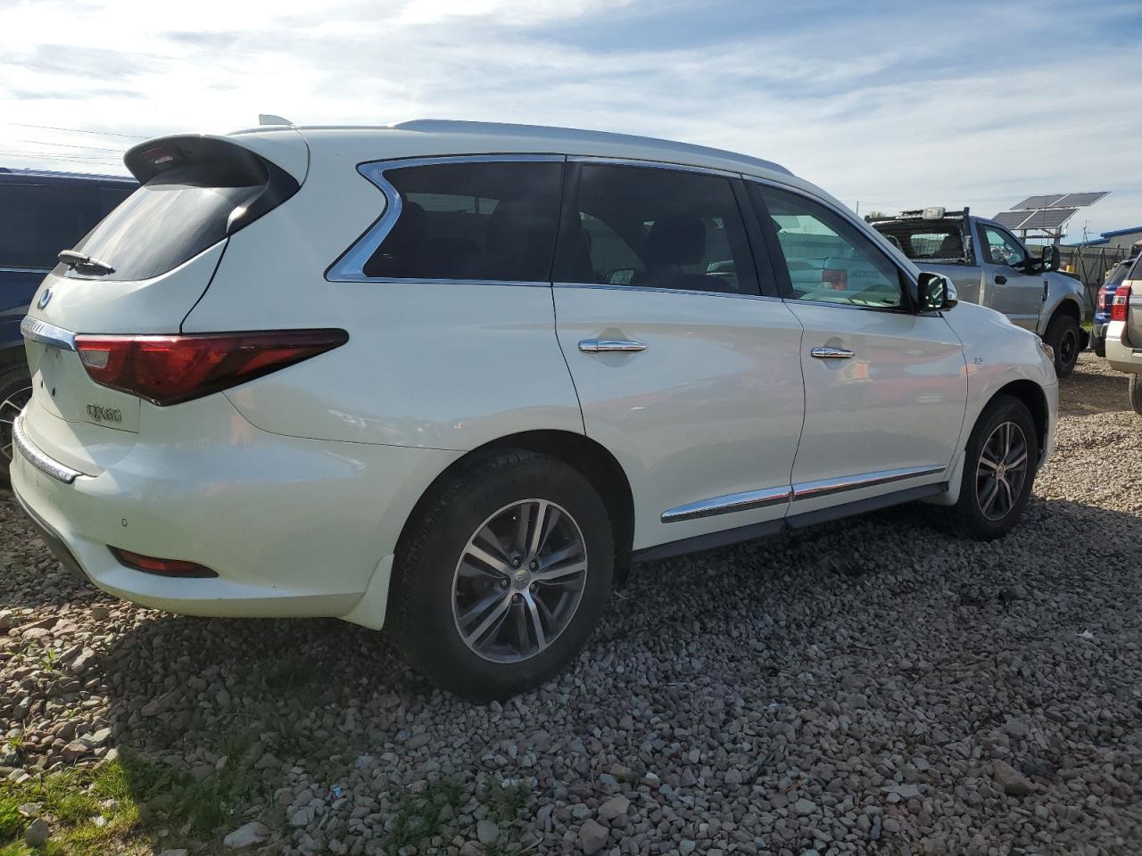 2017 INFINITI QX60 - Фото 3