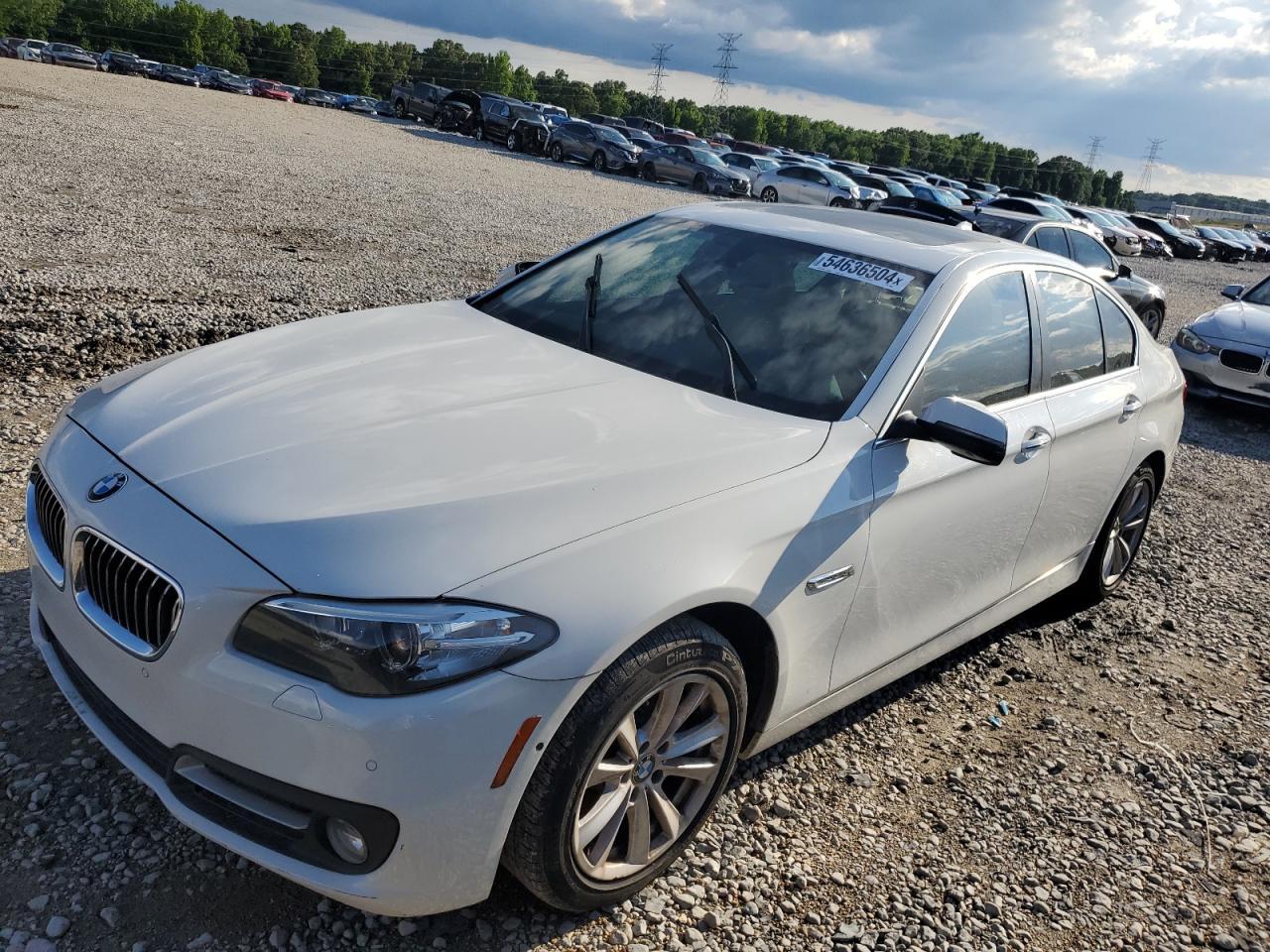 2015 BMW 528 XI car image