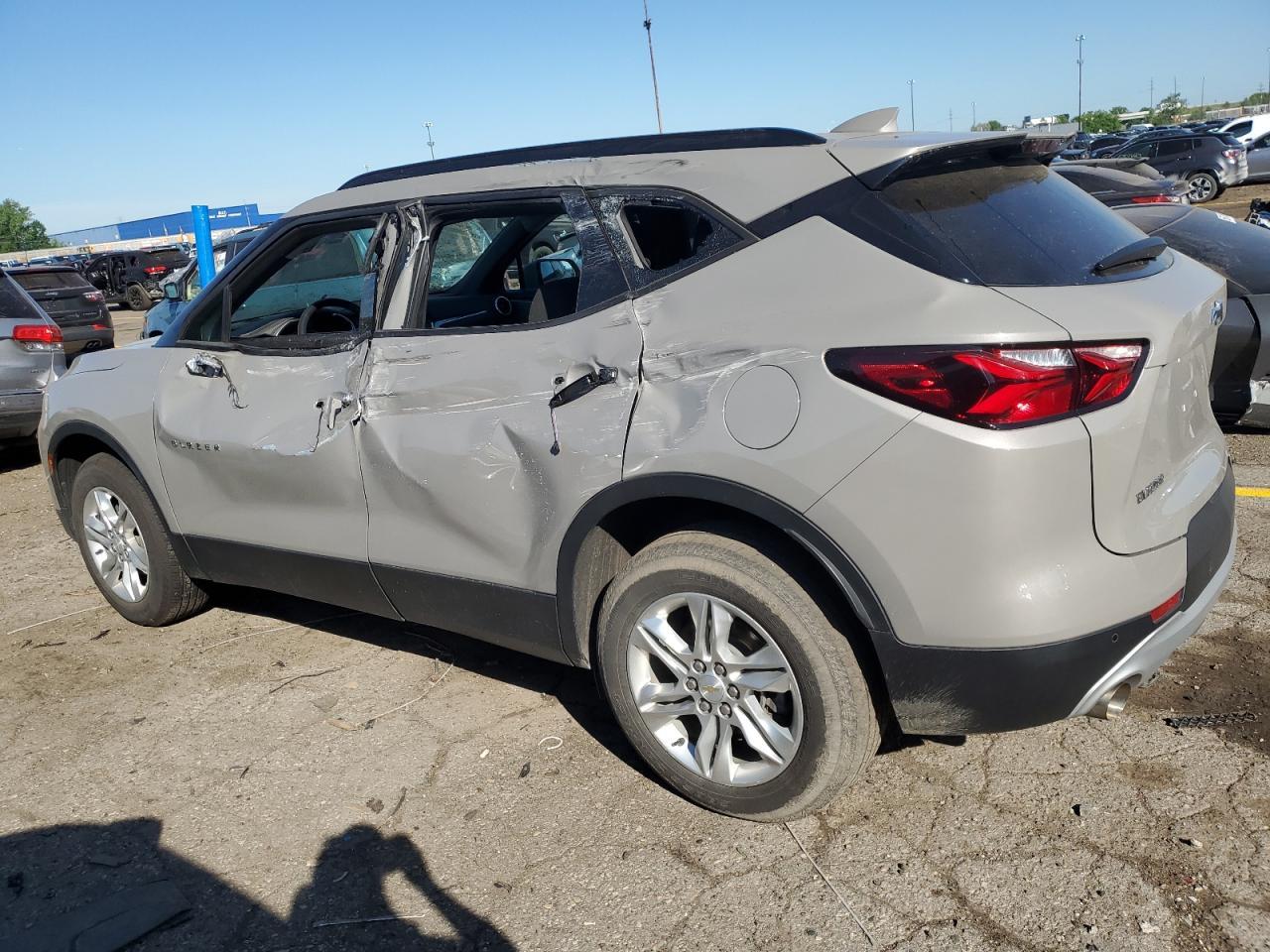2021 CHEVROLET BLAZER 2LT - Image 2