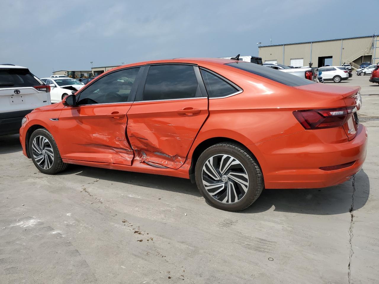2020 VOLKSWAGEN JETTA SEL - Image 2