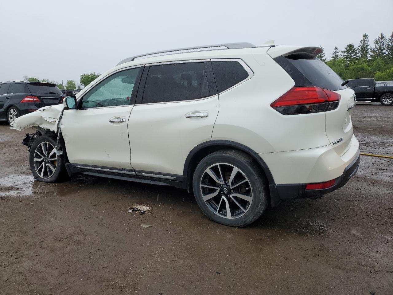 2017 NISSAN ROGUE SV - Фото 2
