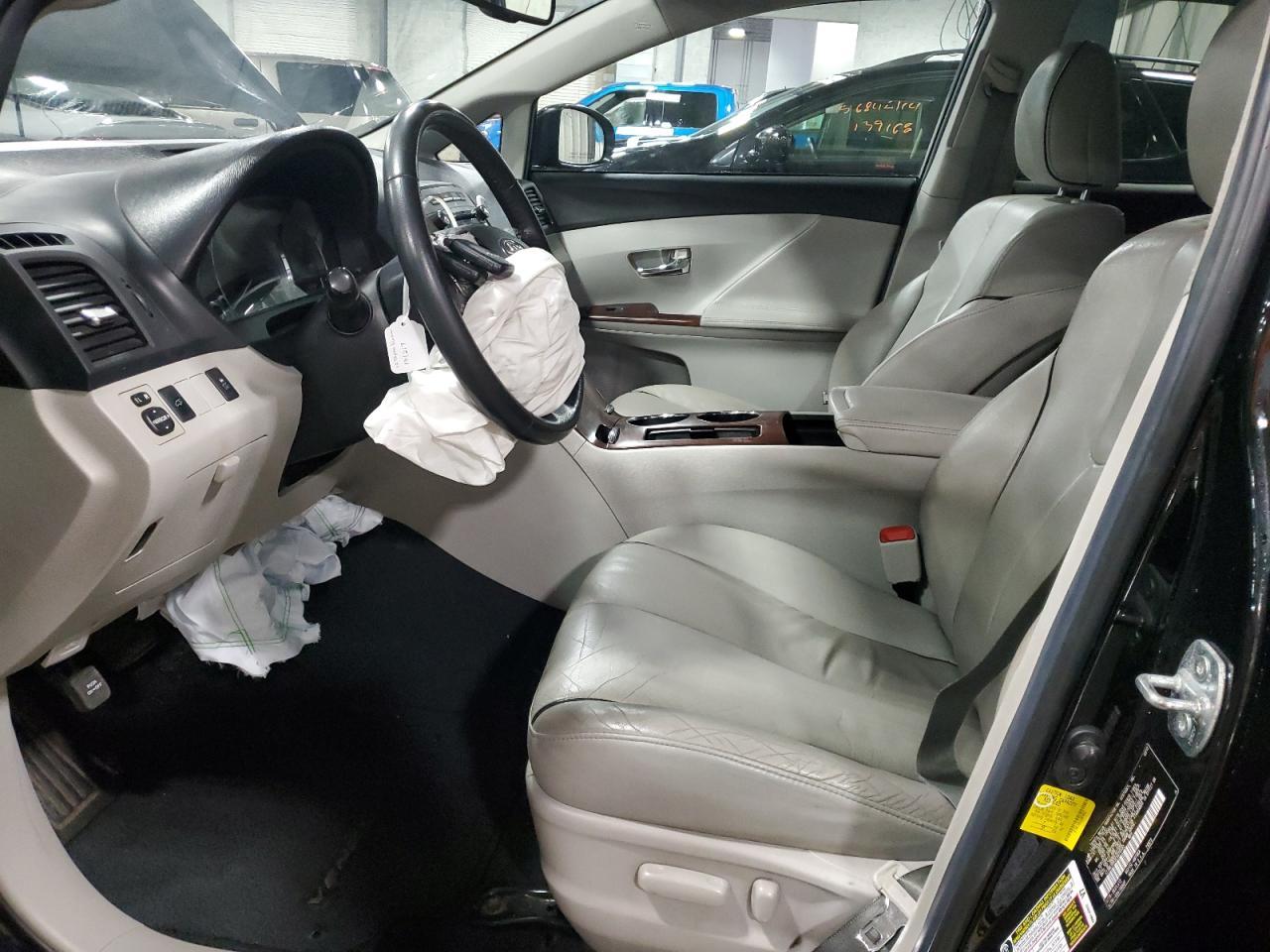 2012 TOYOTA VENZA LE - Image 7
