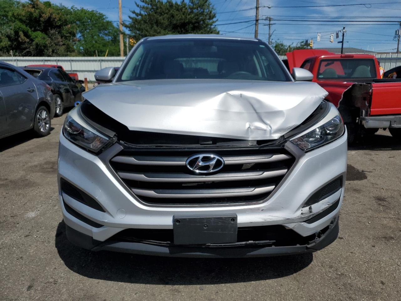 2016 HYUNDAI TUCSON SE - Фото 5