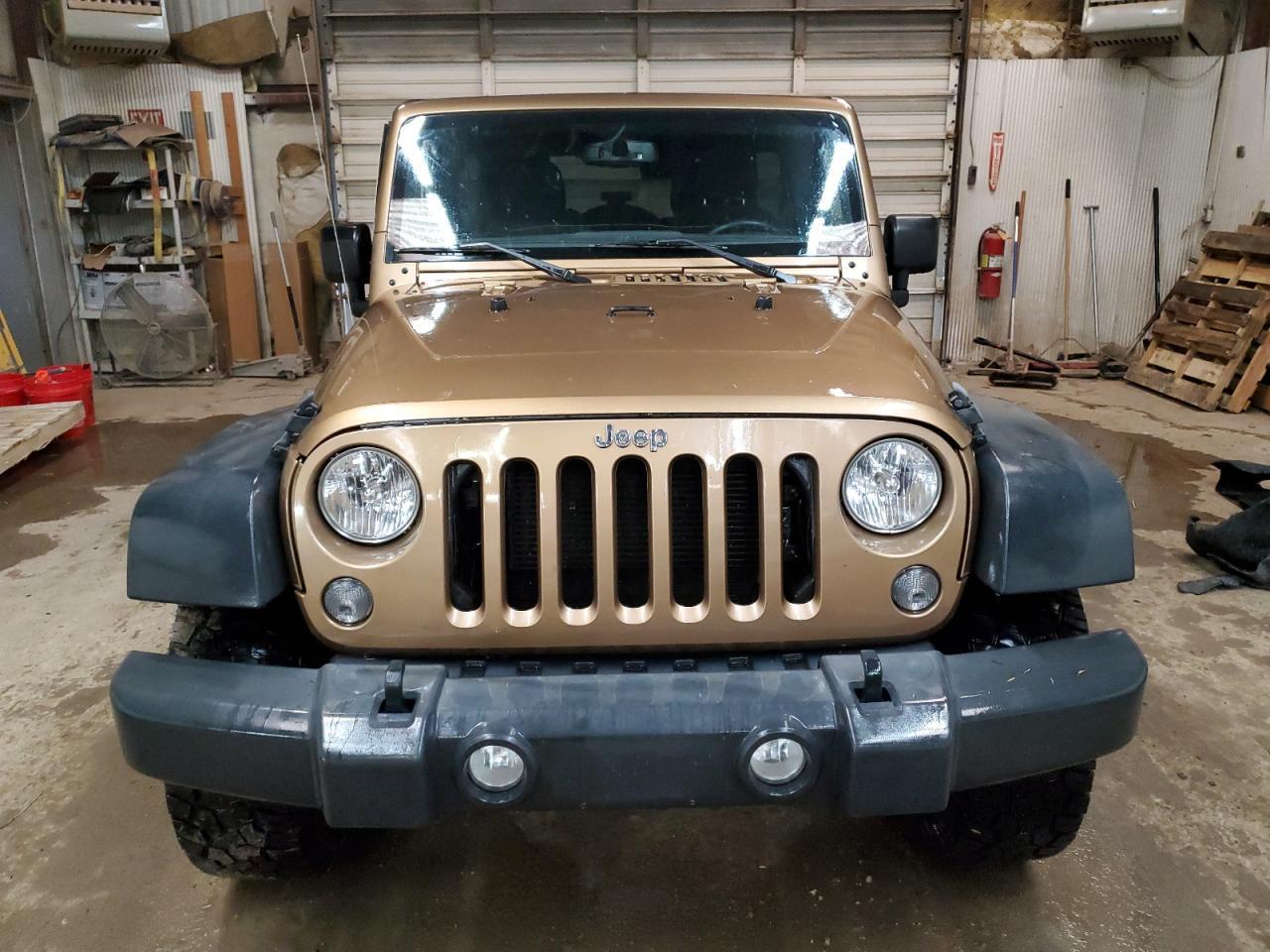 2015 JEEP WRANGLER U - Фото 5