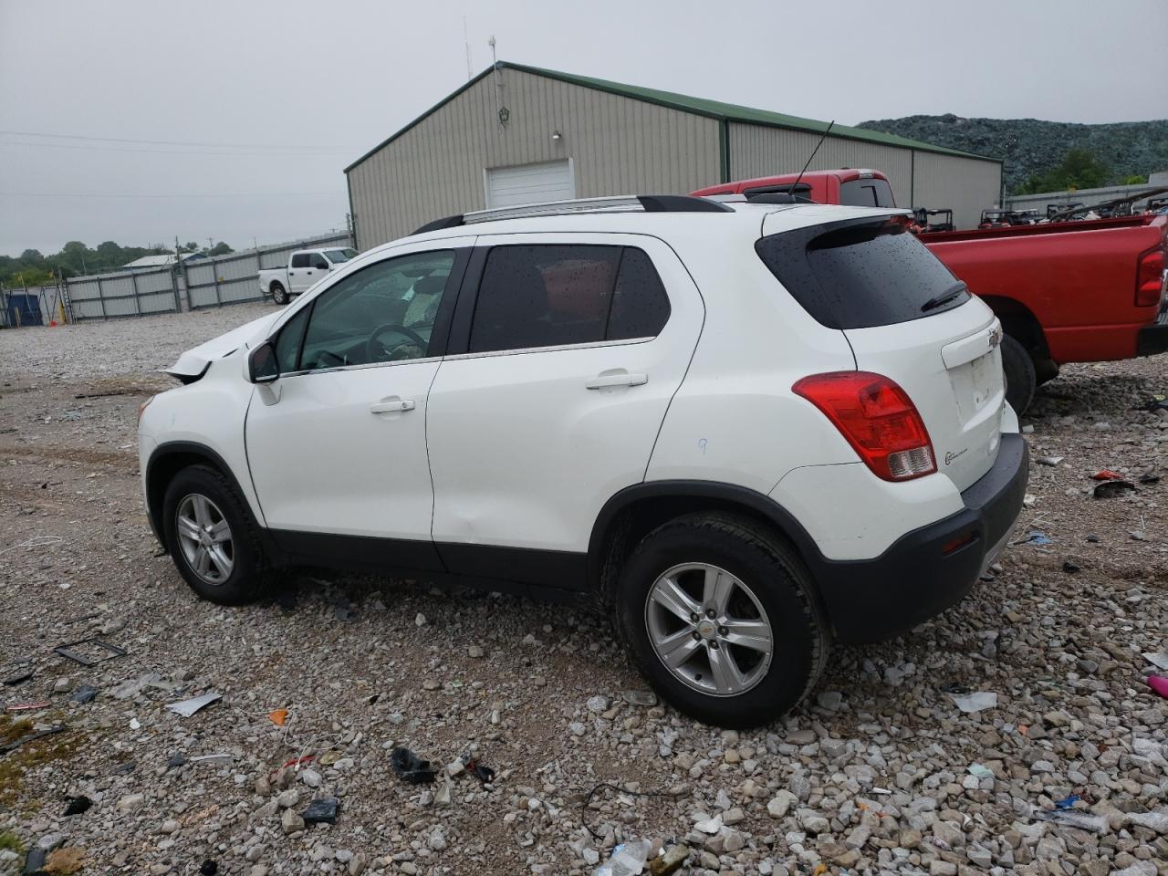 2015 CHEVROLET TRAX 1LT - Фото 2