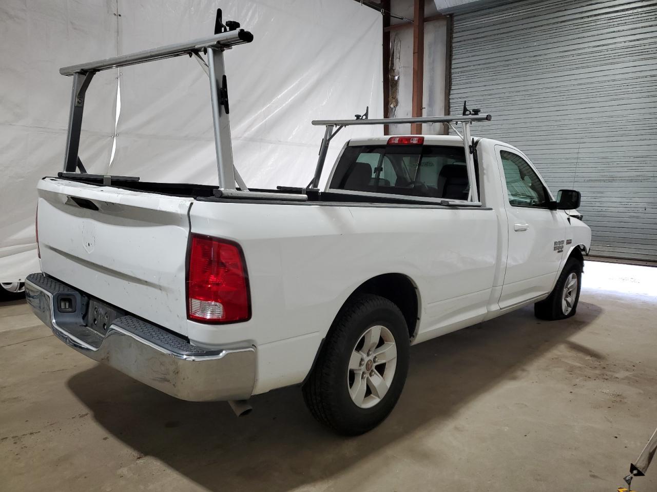 2019 RAM 1500 CLASS - Фото 3