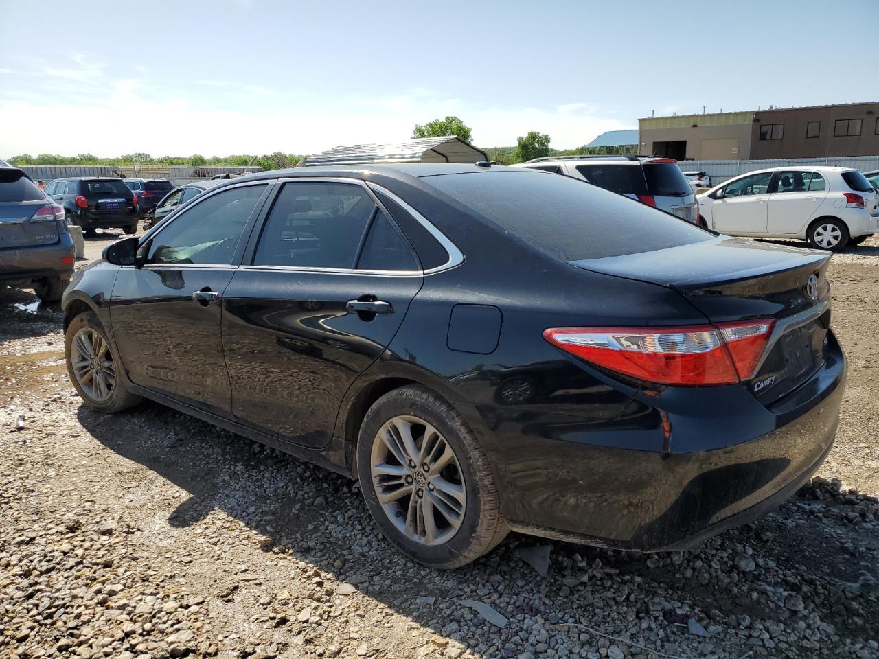 2015 TOYOTA CAMRY LE - Image 2