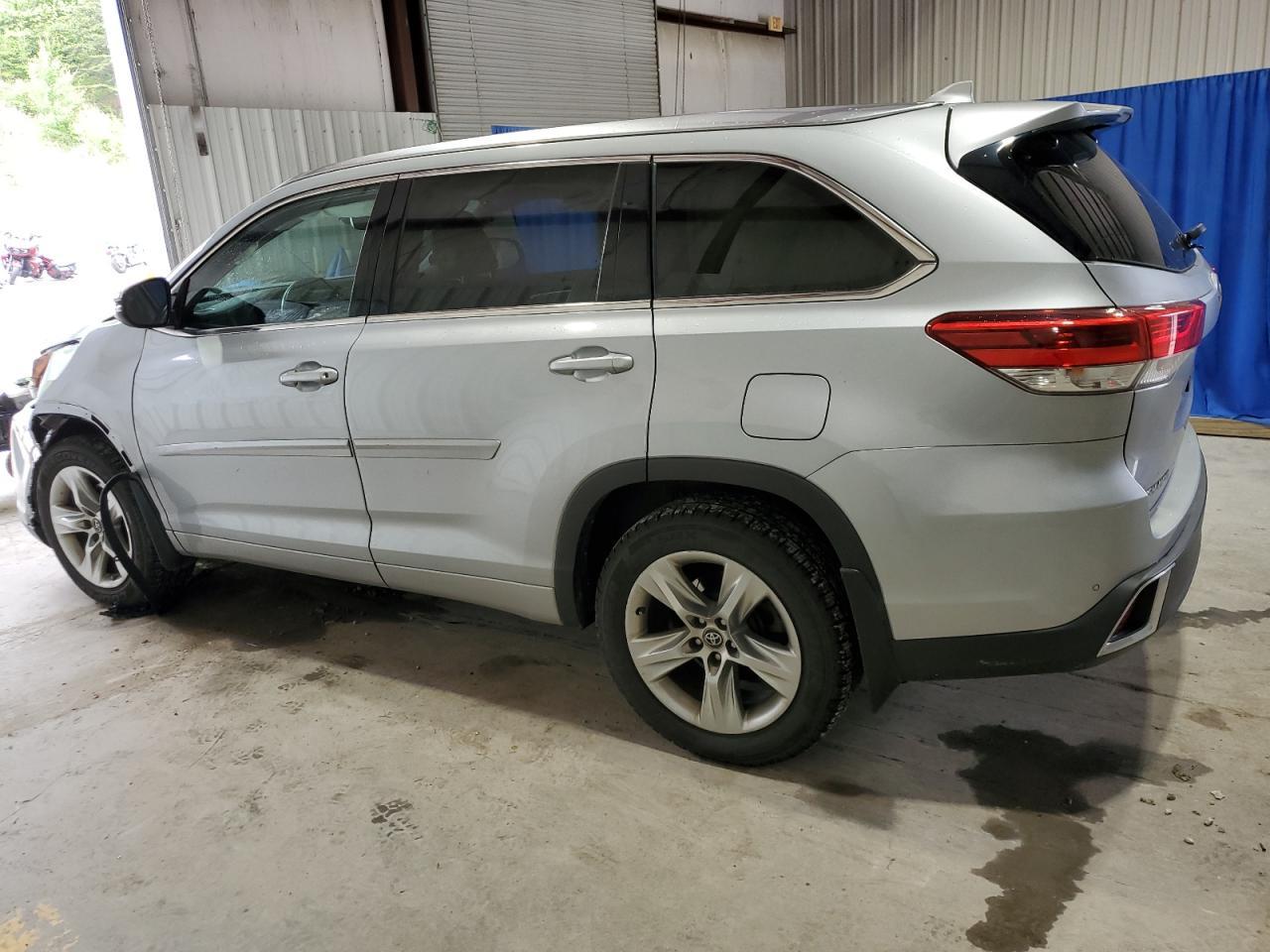 2018 TOYOTA HIGHLANDER - Фото 2