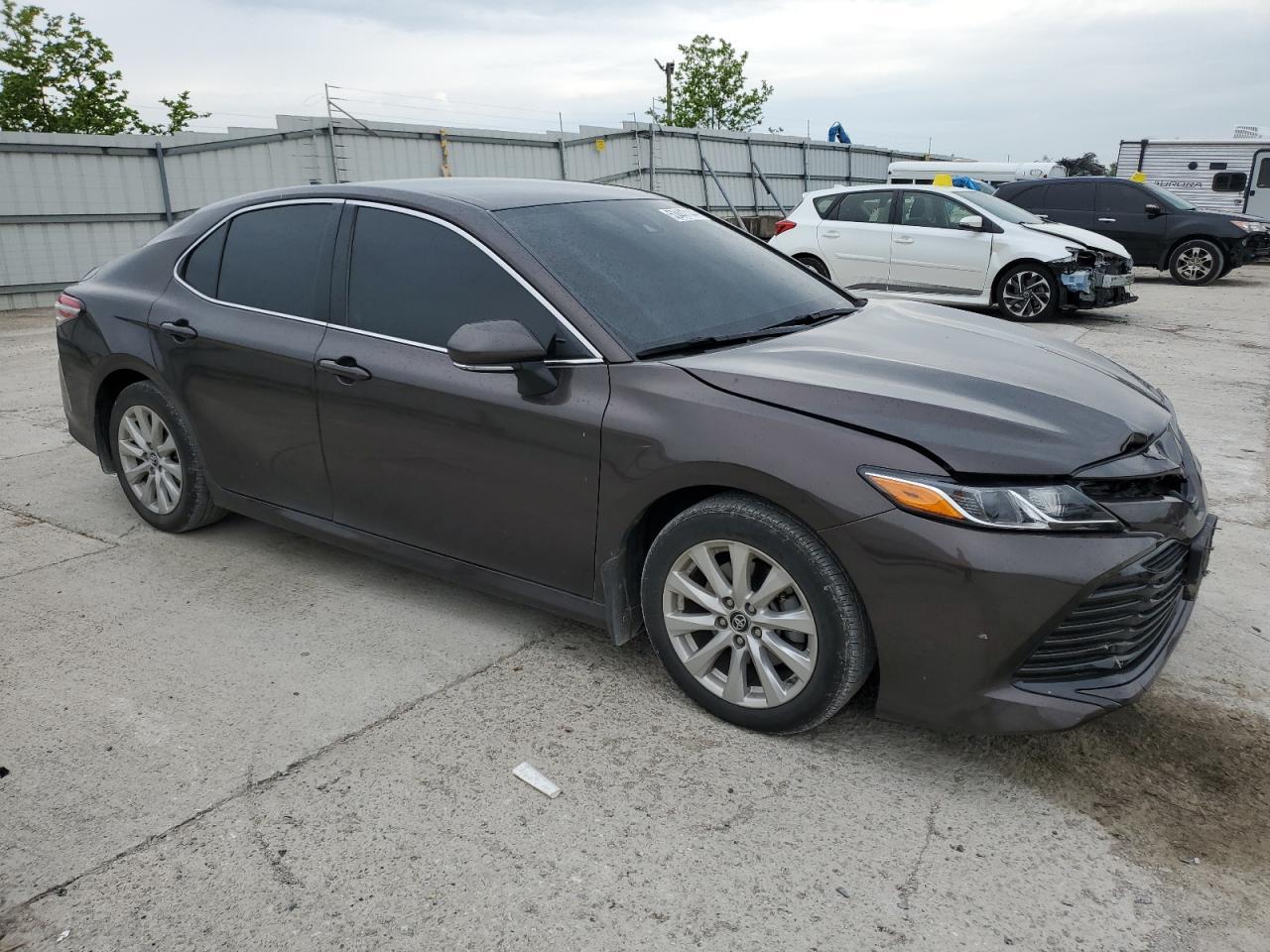2019 TOYOTA CAMRY L - Фото 4