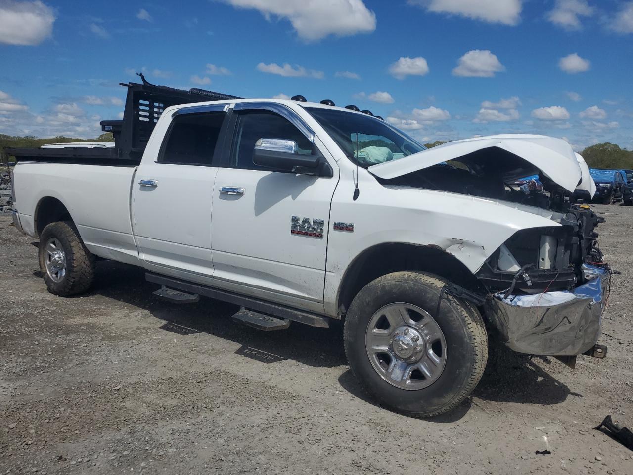2017 RAM 2500 SLT - Image 4