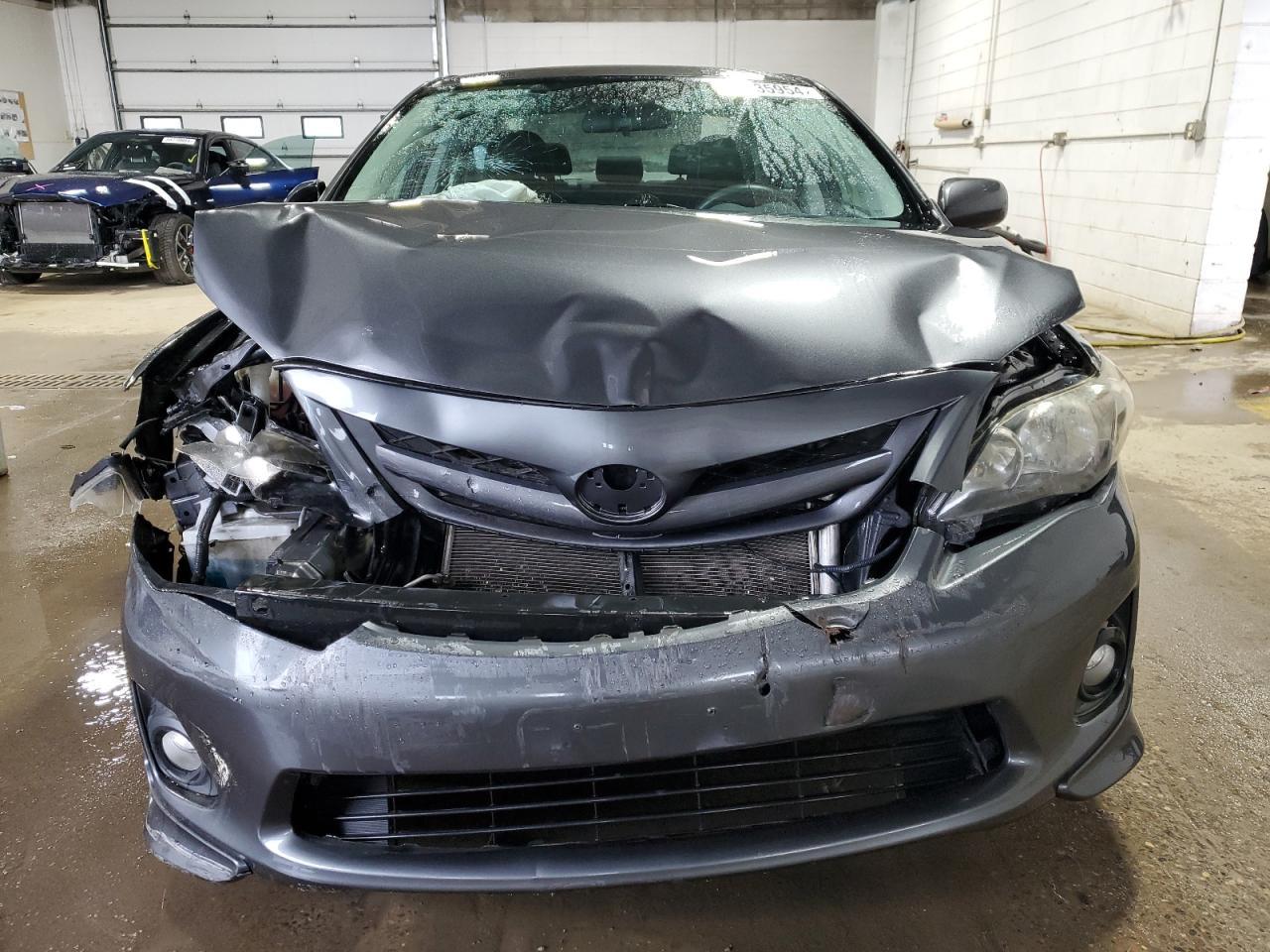 2013 TOYOTA COROLLA BA - Фото 5