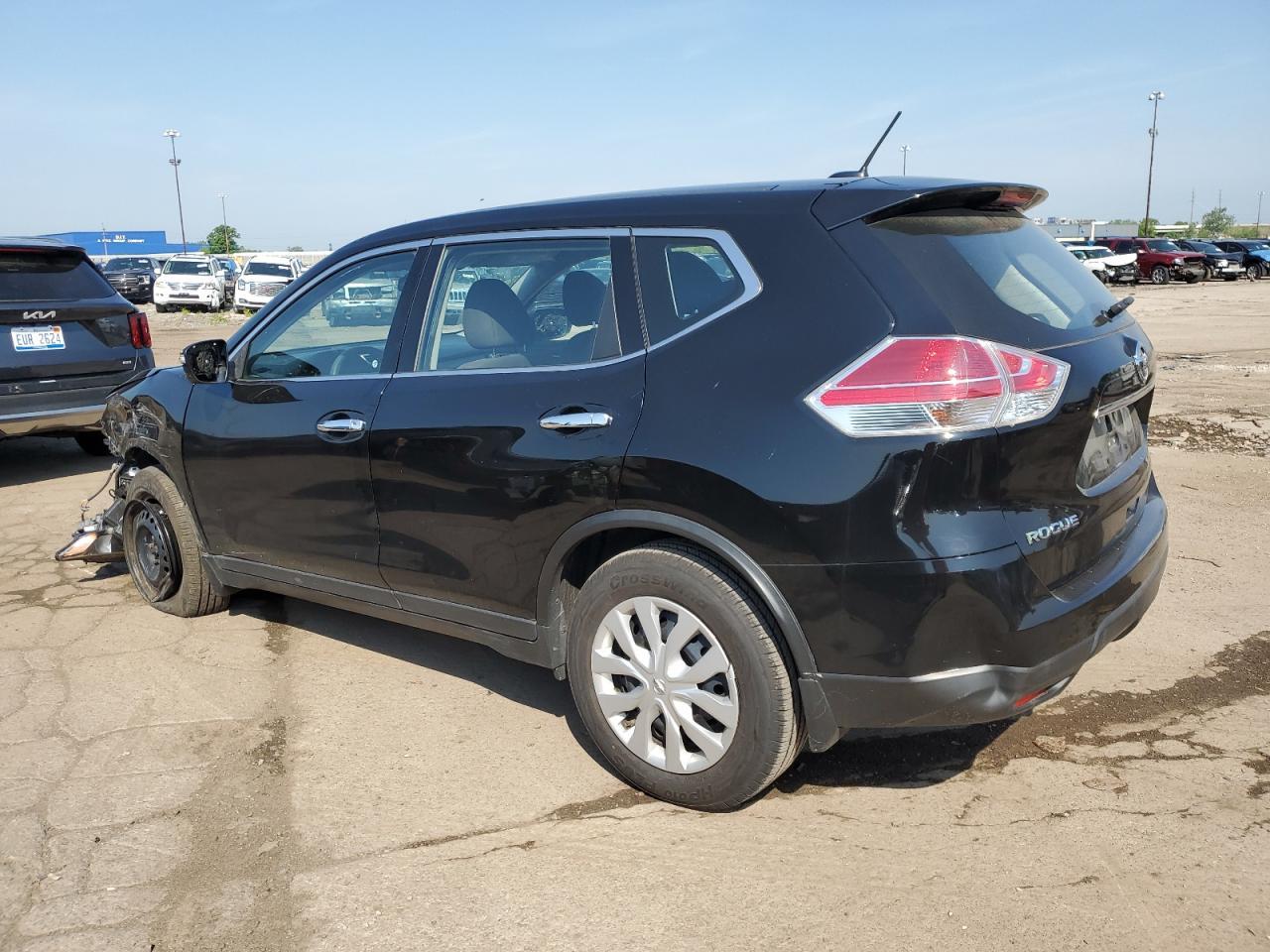 2015 NISSAN ROGUE S - Image 2