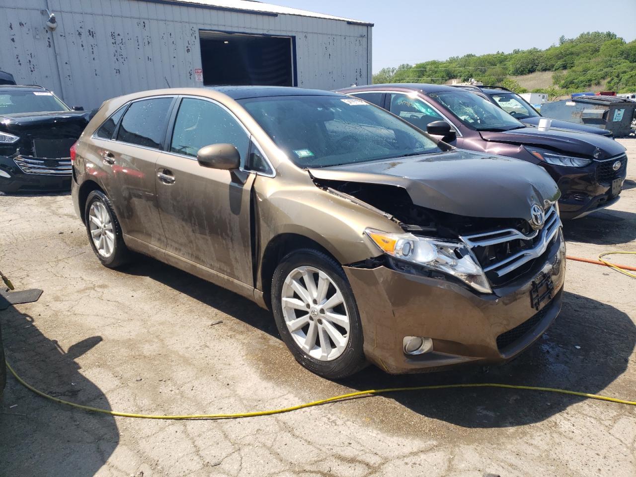 2011 TOYOTA VENZA - Фото 4