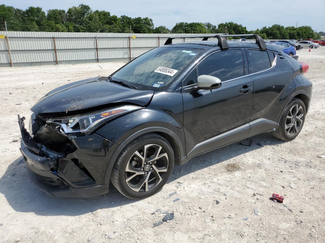 2019 TOYOTA C-HR XLE car image