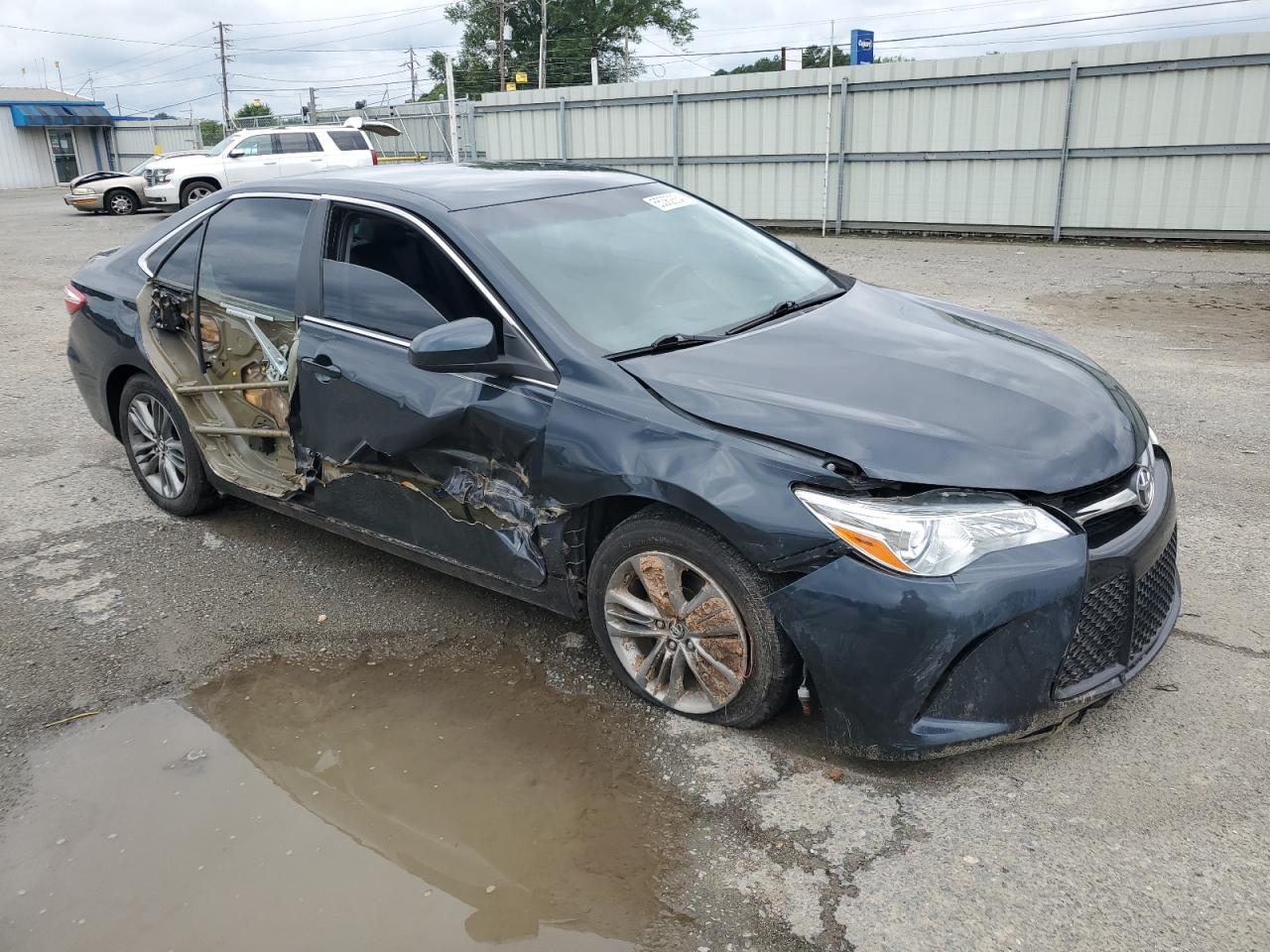 2017 TOYOTA CAMRY LE - Фото 4