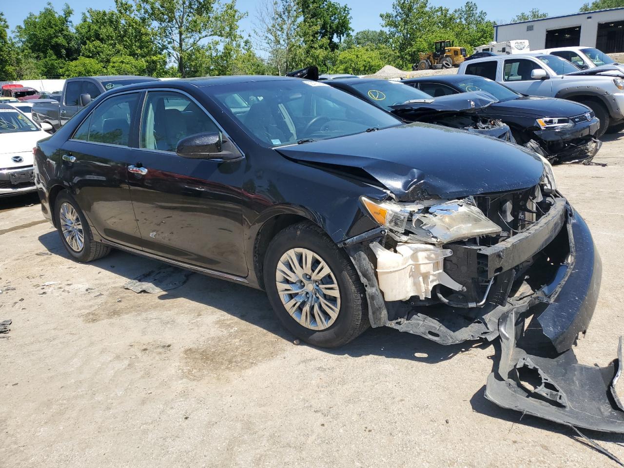2014 TOYOTA CAMRY L - Image 4