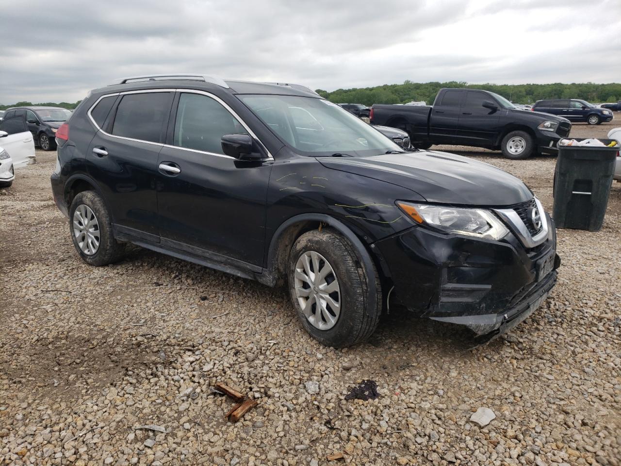 2017 NISSAN ROGUE S - Фото 4