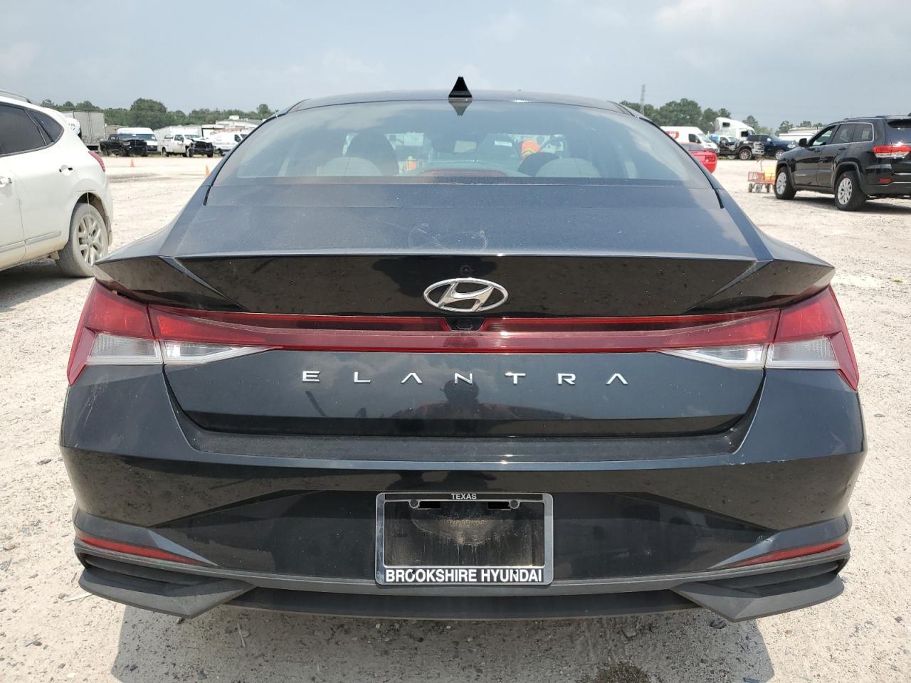 2022 HYUNDAI ELANTRA SE - Фото 6