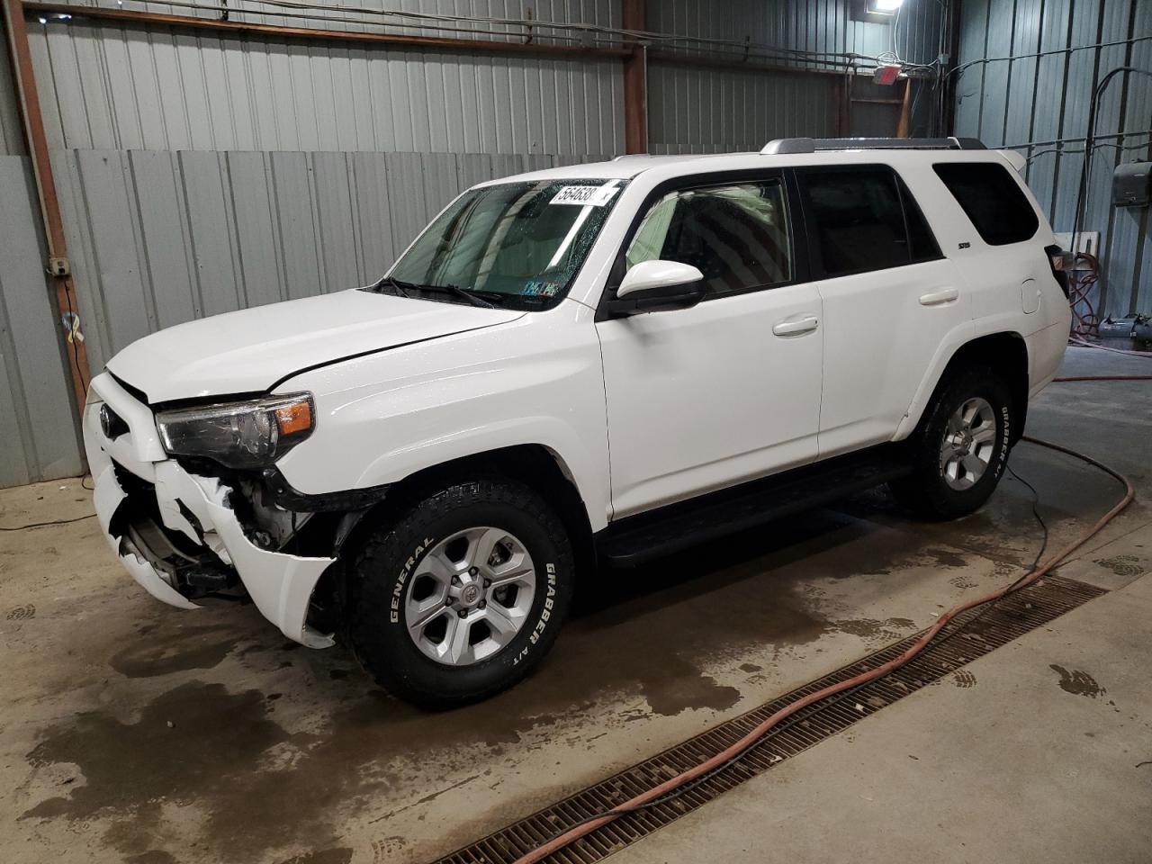 2016 TOYOTA 4RUNNER SR car image