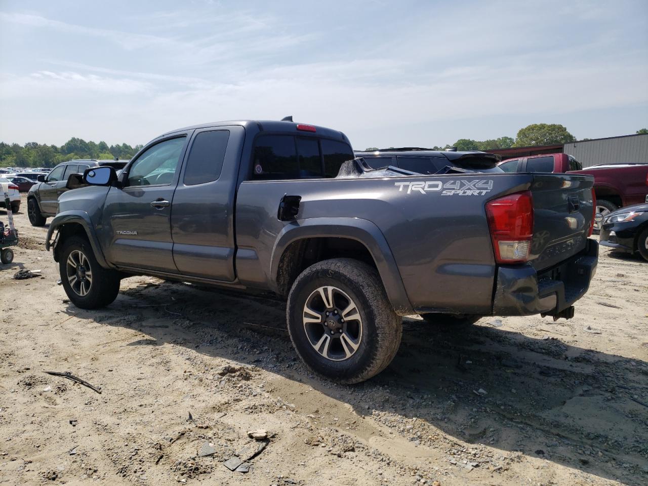 2017 TOYOTA TACOMA ACC - Фото 2