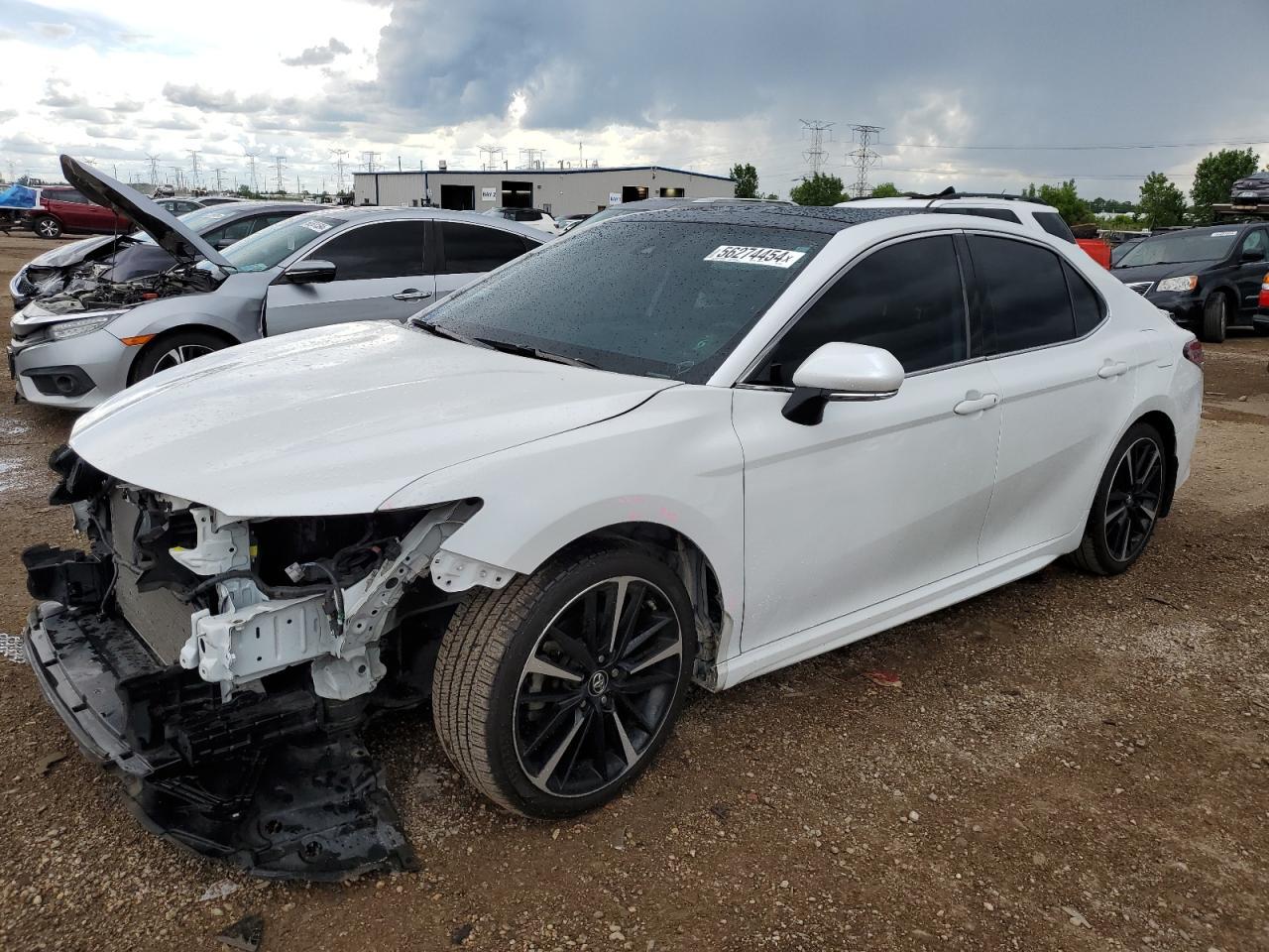 2019 TOYOTA CAMRY XSE car image