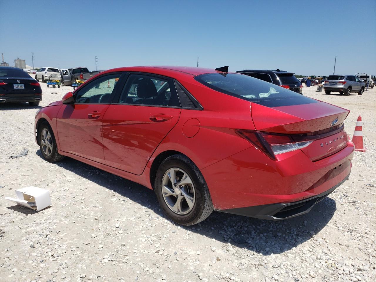2022 HYUNDAI ELANTRA SE - Image 2