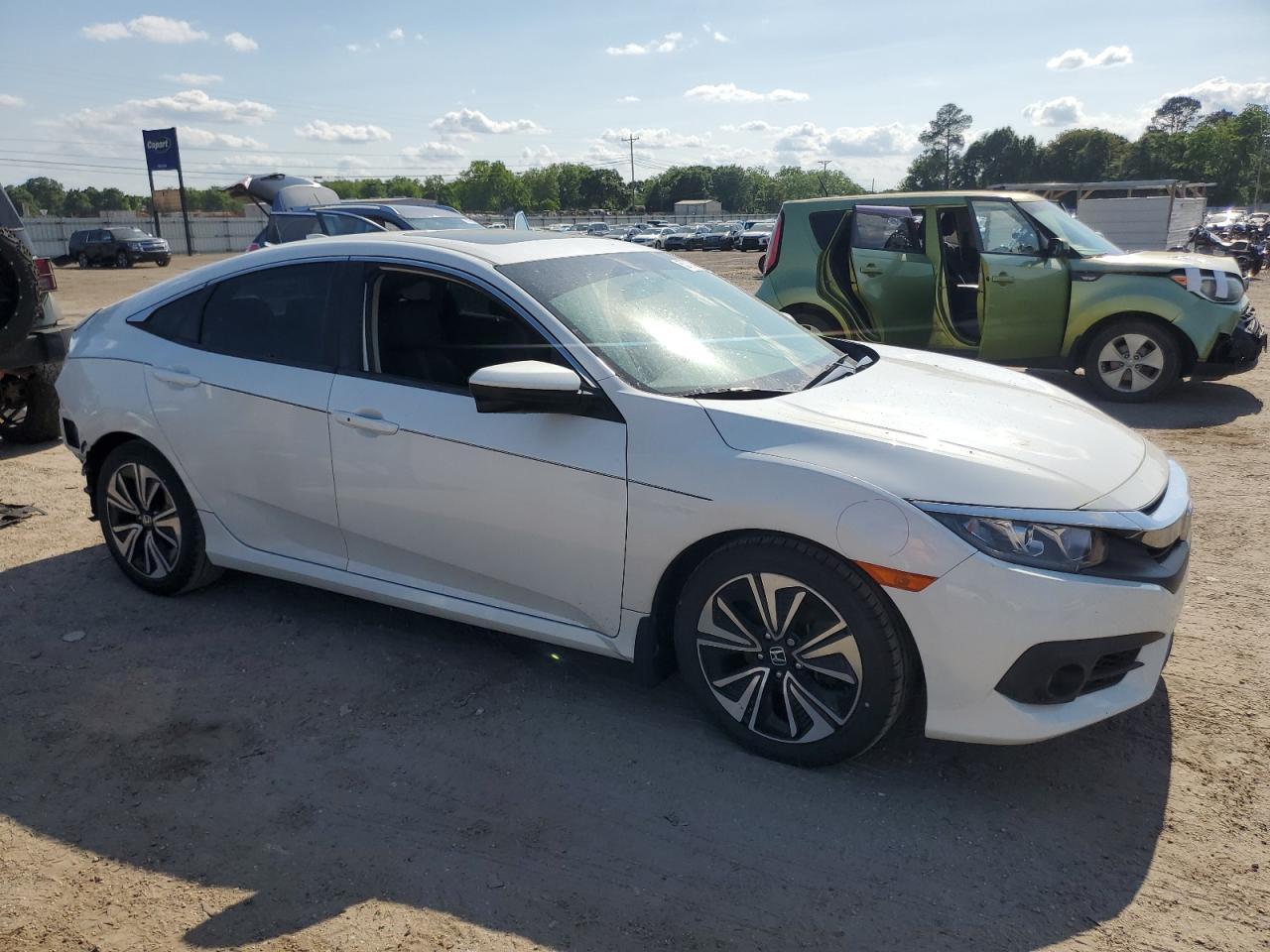 2016 HONDA CIVIC EX - Image 4