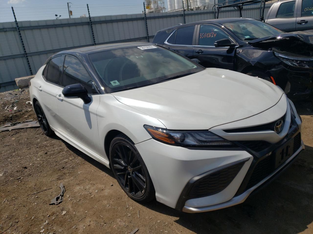2021 TOYOTA CAMRY XSE - Image 4