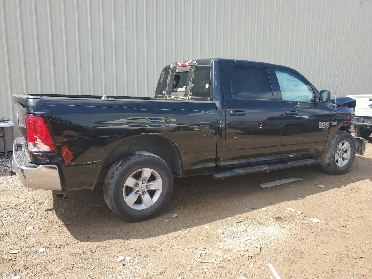 2019 RAM 1500 CLASS - Фото 3