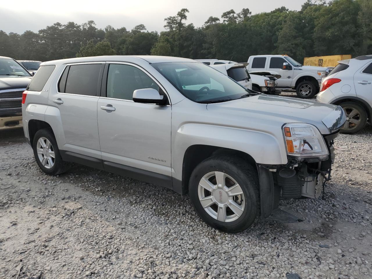 2013 GMC TERRAIN SL - Image 4