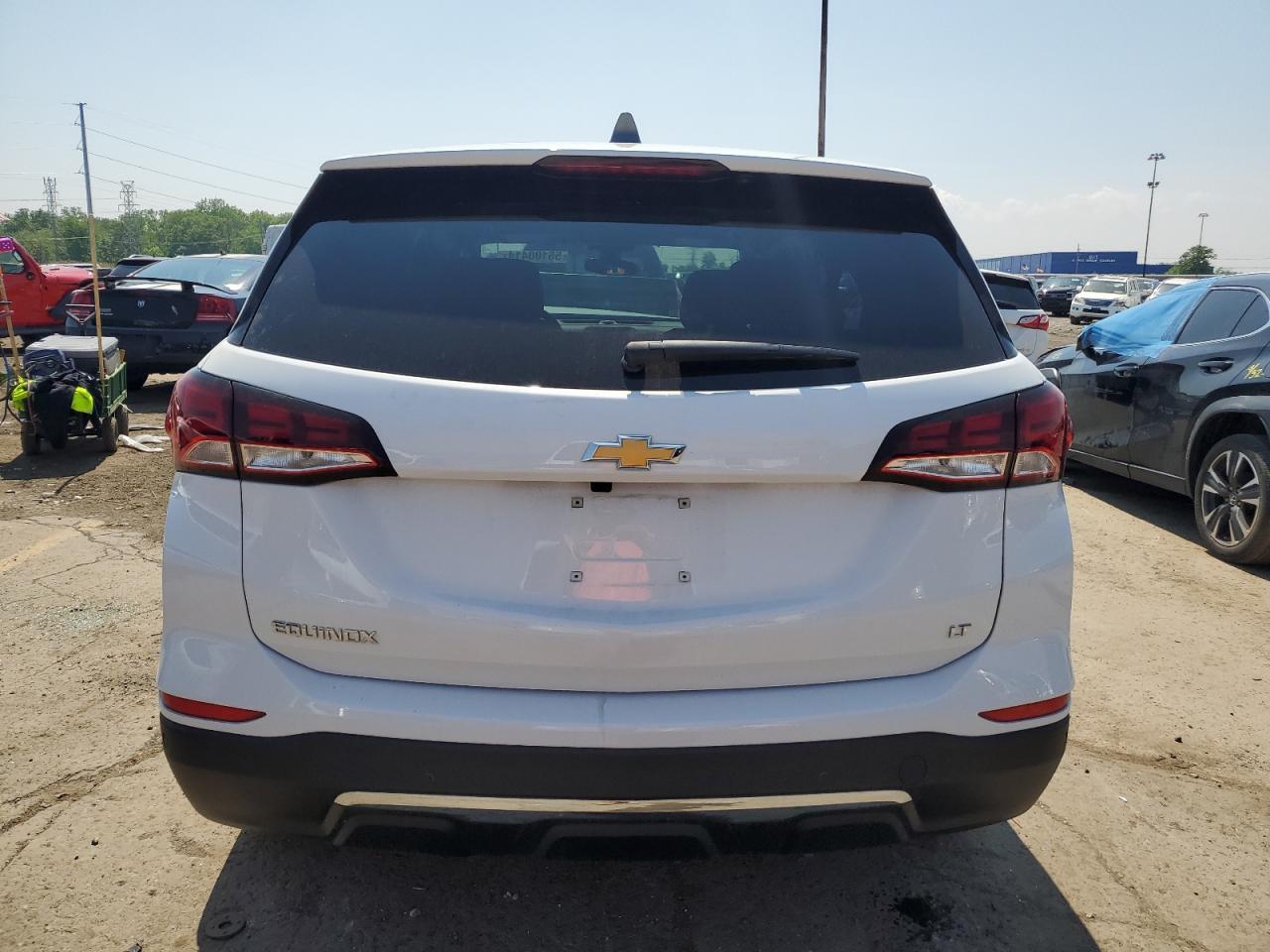 2024 CHEVROLET EQUINOX LT - Image 6