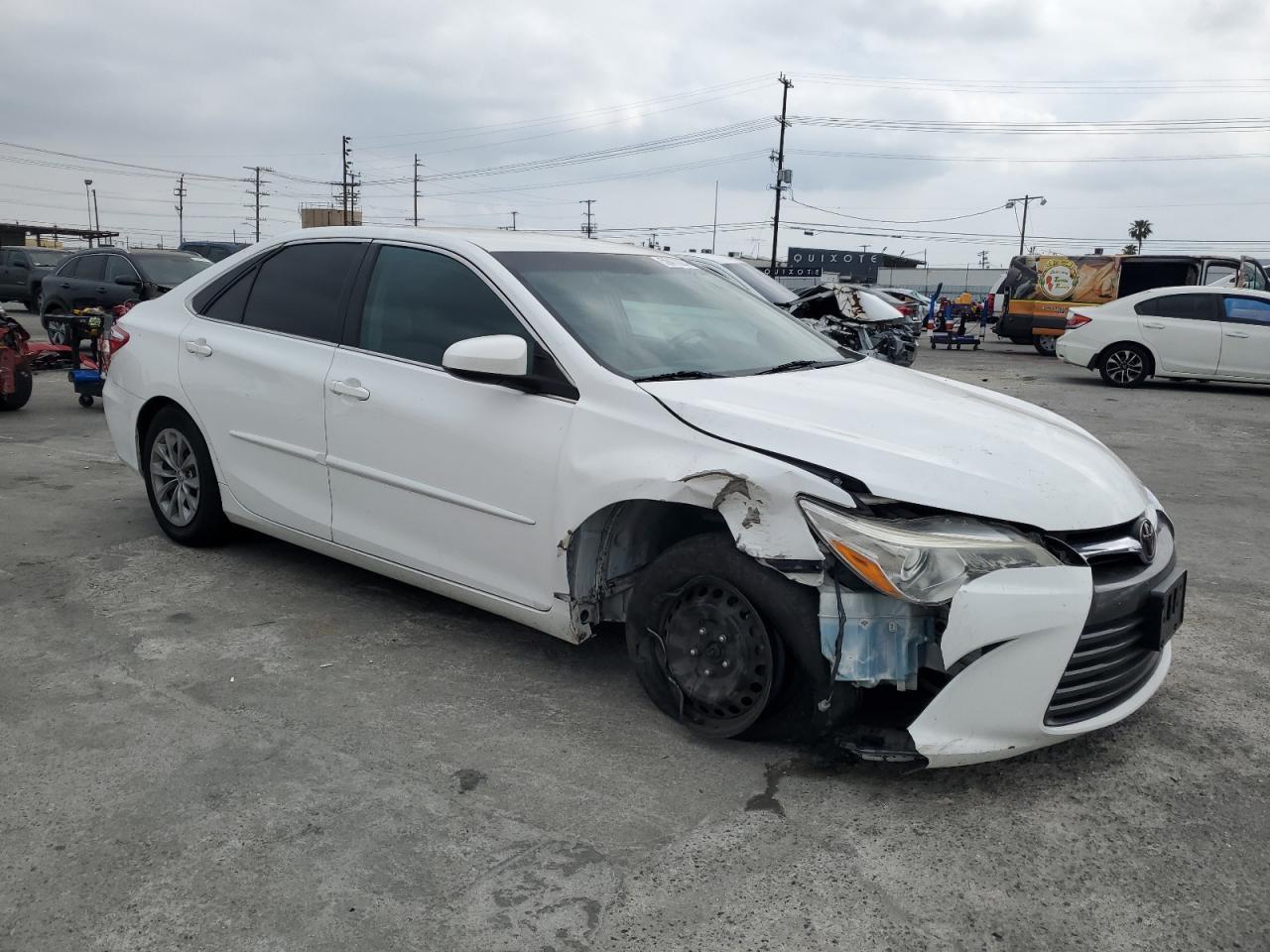2017 TOYOTA CAMRY LE - Фото 4