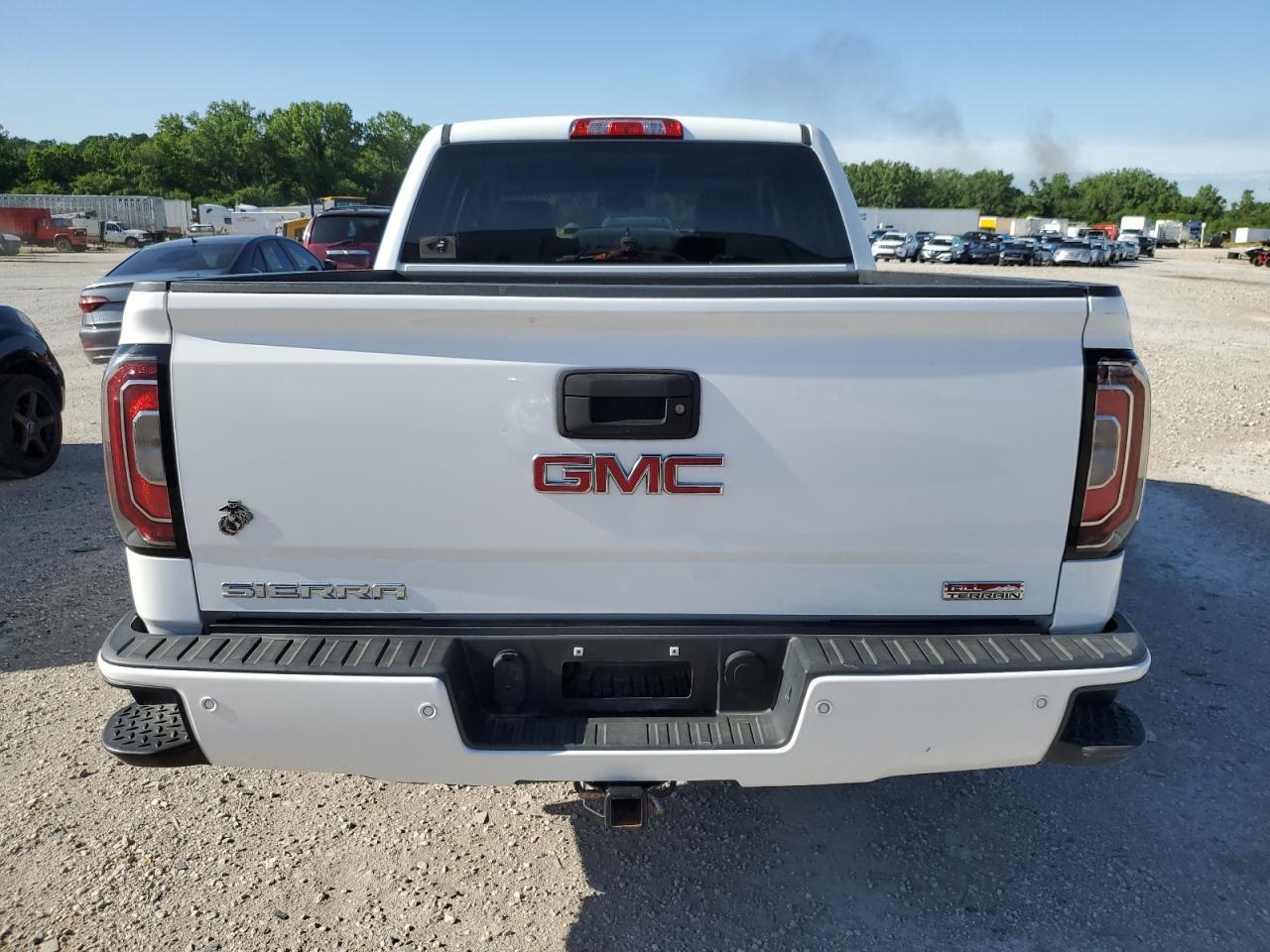 2018 GMC SIERRA K15 - Image 6