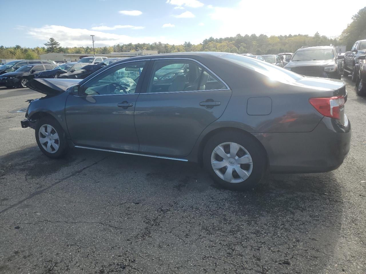 2013 TOYOTA CAMRY L - Image 2