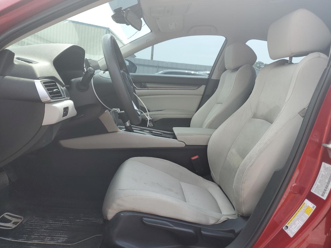 2018 HONDA ACCORD LX - Image 7