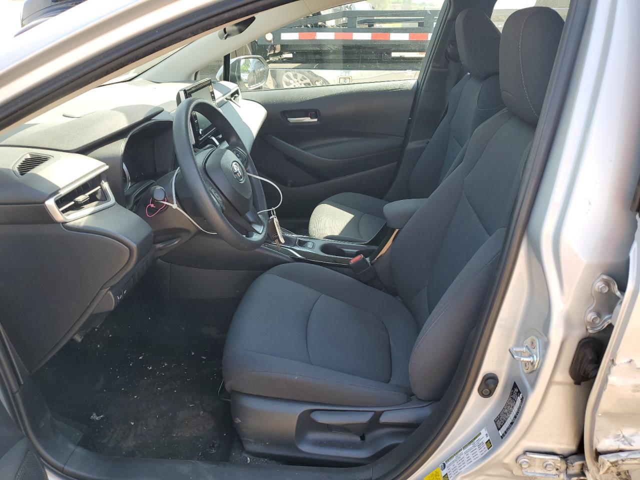 2020 TOYOTA COROLLA LE - Фото 7