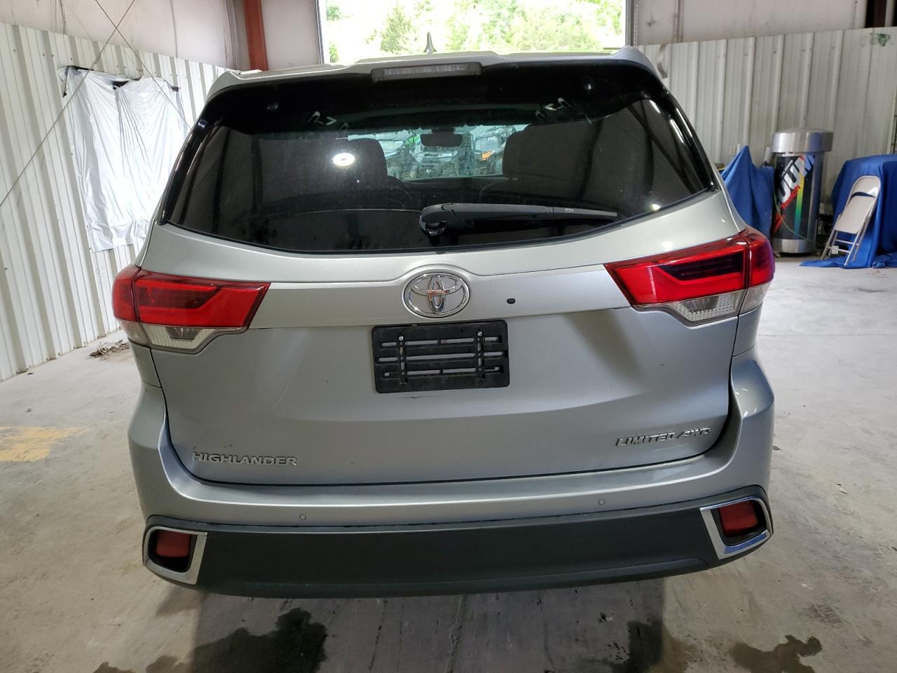 2018 TOYOTA HIGHLANDER - Фото 6