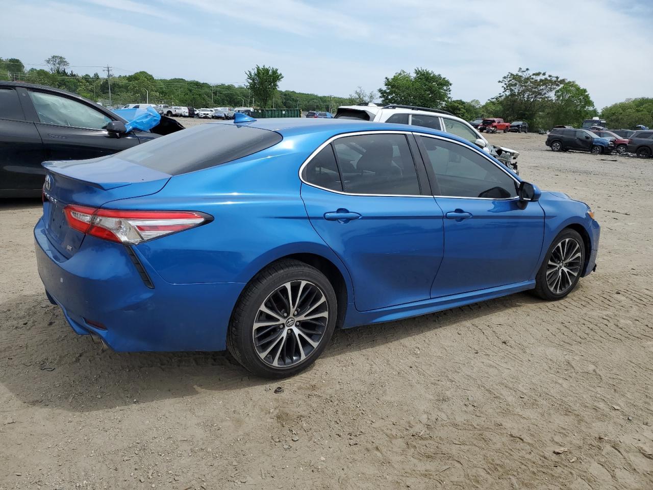 2019 TOYOTA CAMRY L - Image 3