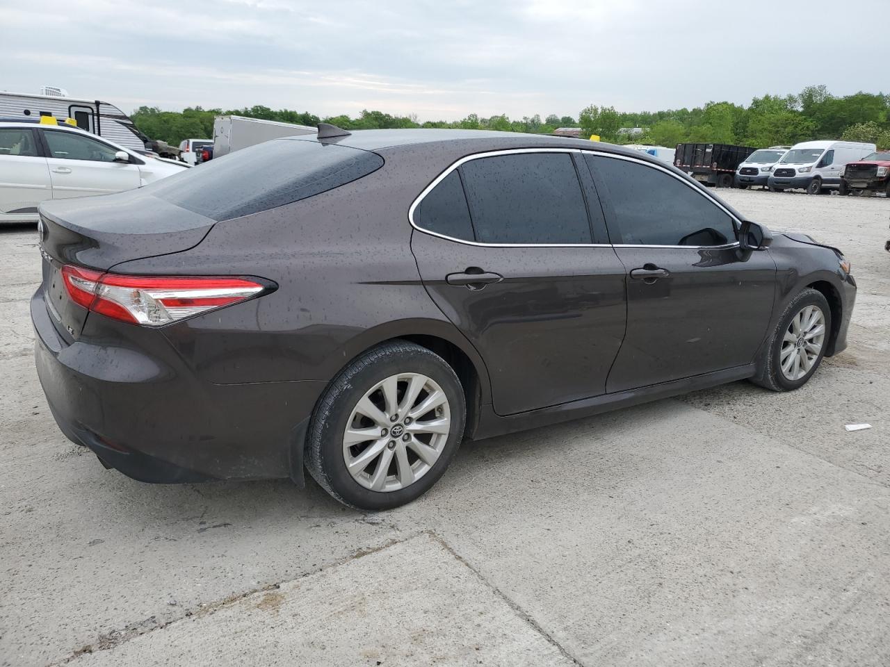 2019 TOYOTA CAMRY L - Фото 3