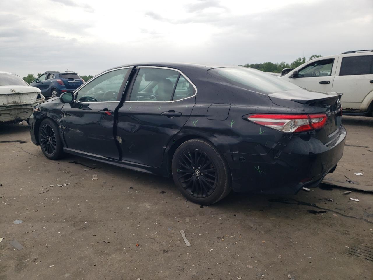 2018 TOYOTA CAMRY L - Фото 2