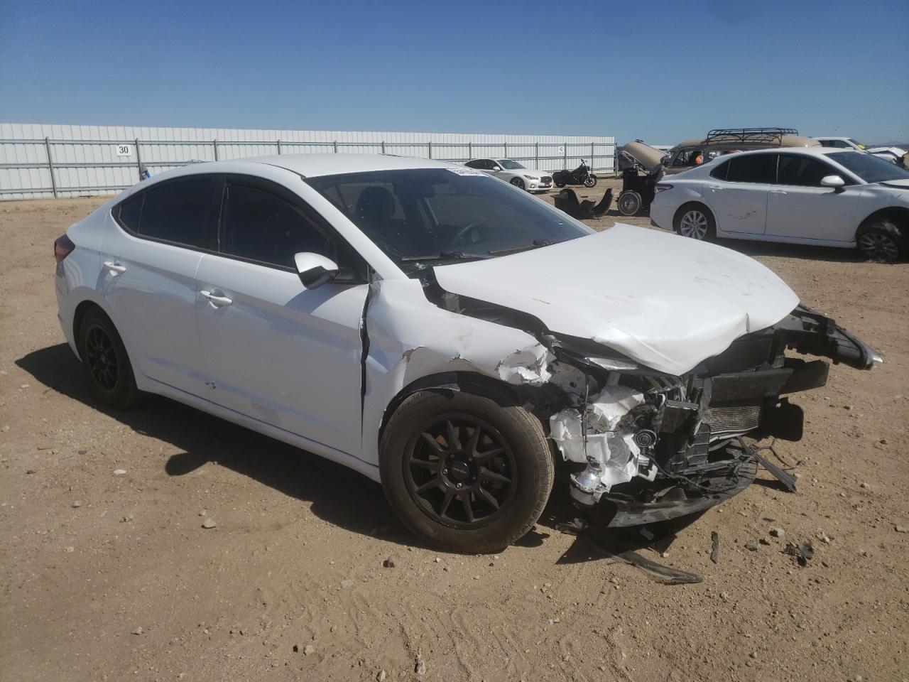 2019 HYUNDAI ELANTRA SE - Фото 4