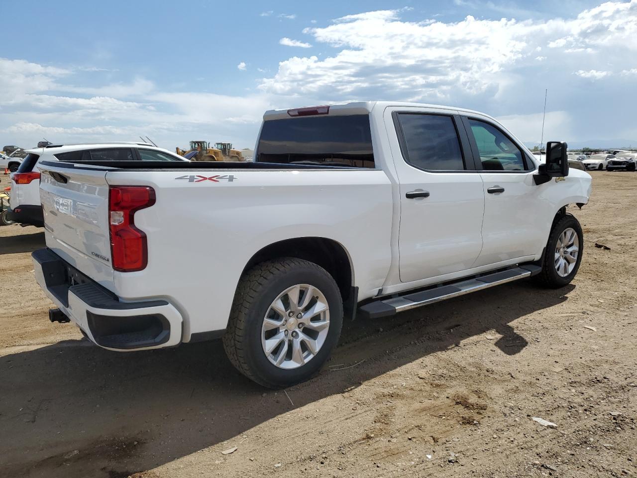 2021 CHEVROLET SILVERADO - Image 3