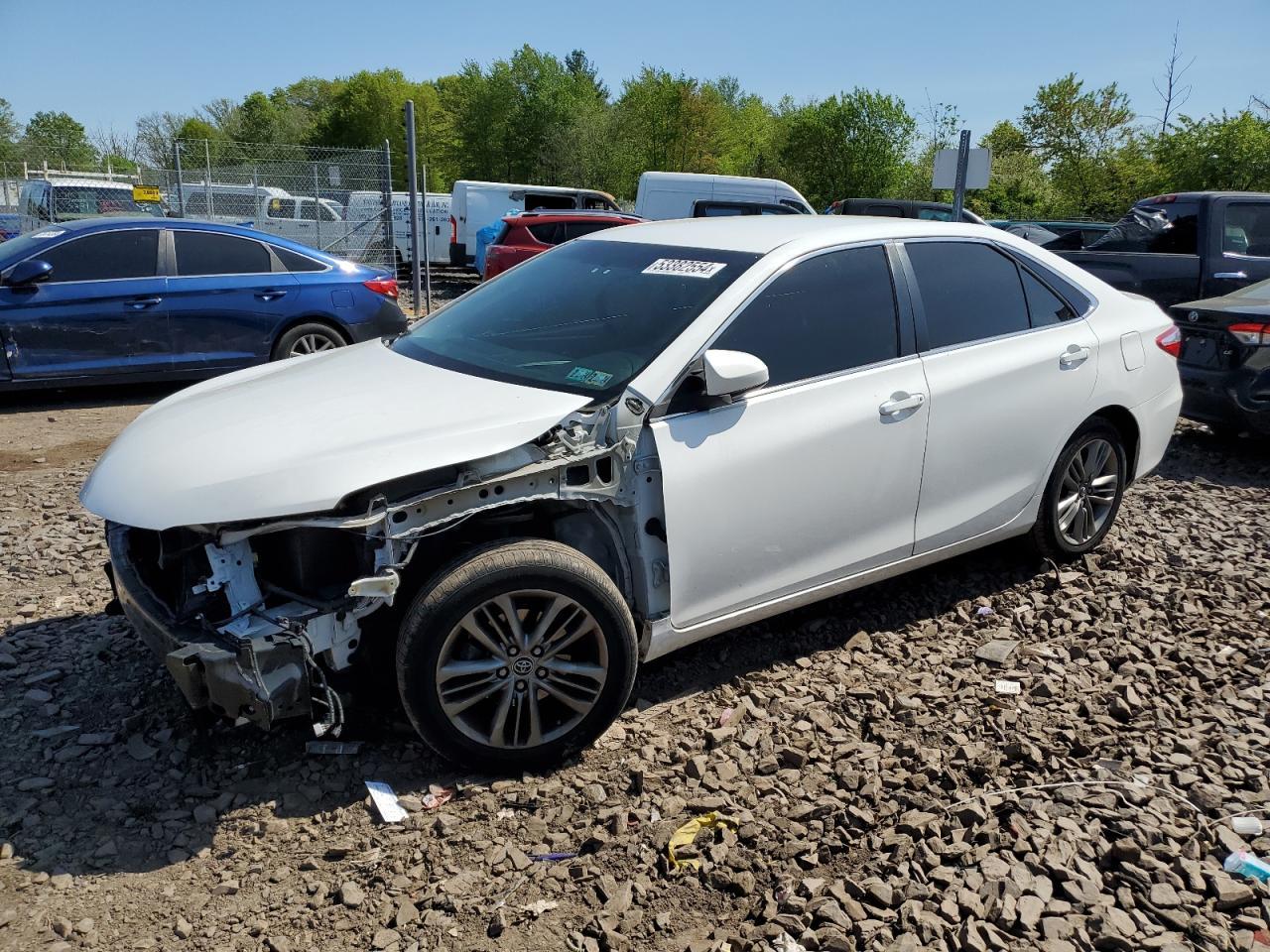 2016 TOYOTA CAMRY LE